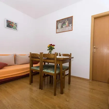 House Vlajcevic Semesterbostad